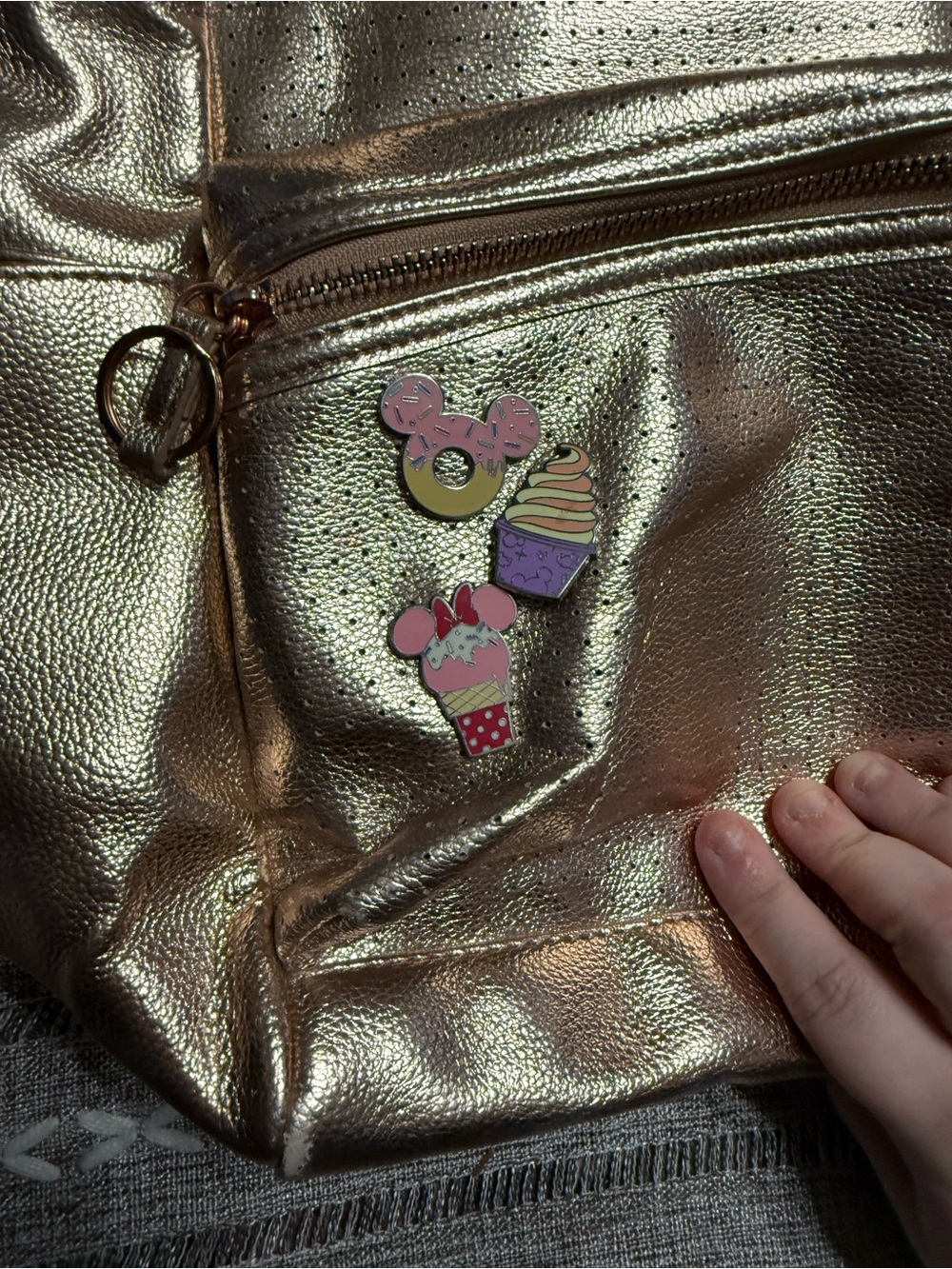 Disney Rose Gold Mickey Pin Flair Backpack & Loungefly Mini Backpack Charm - Picture 6 of 8